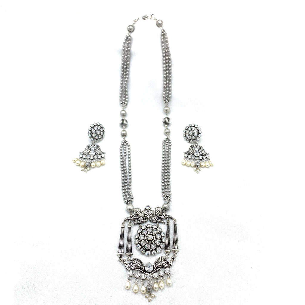Trendsetting Oxidized silver-tone necklace set with CZ stones