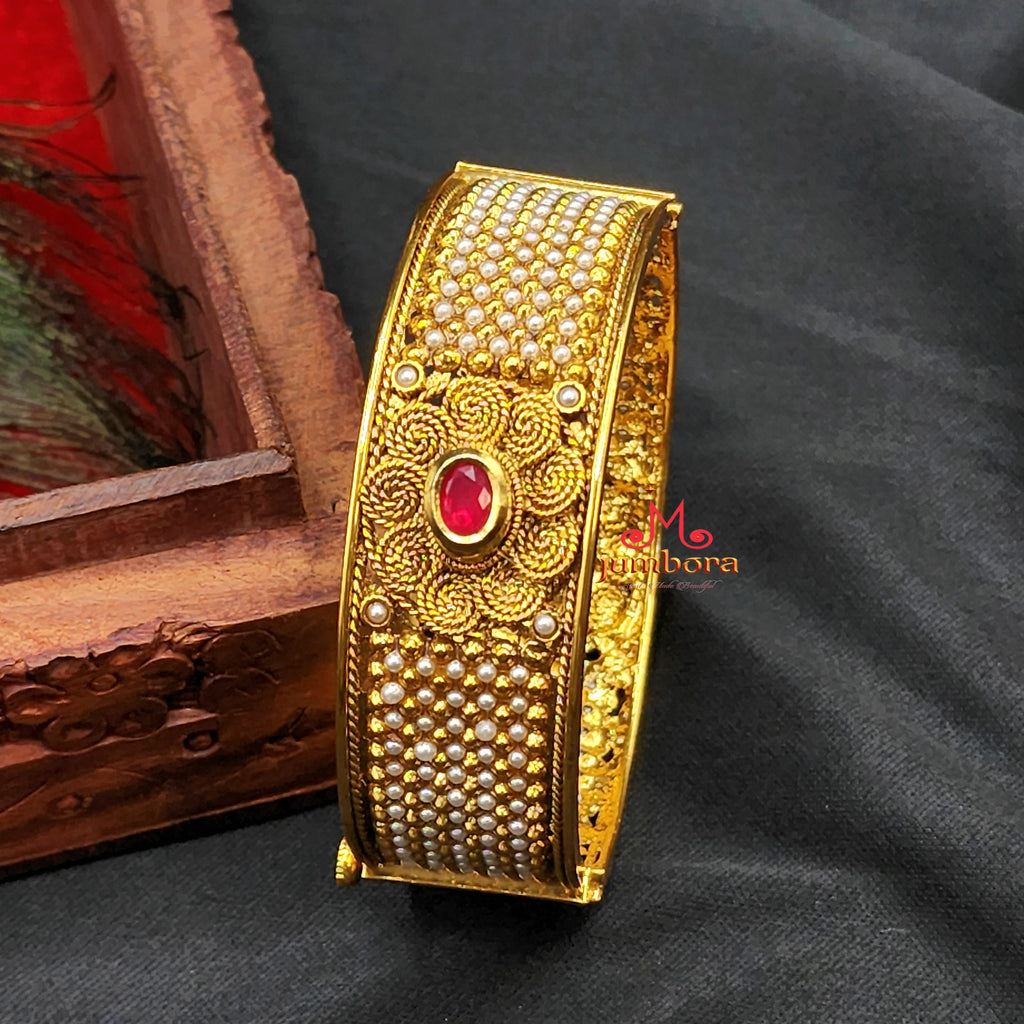 Antique Gold Openable Pearl Kundan Bangle Bracelet