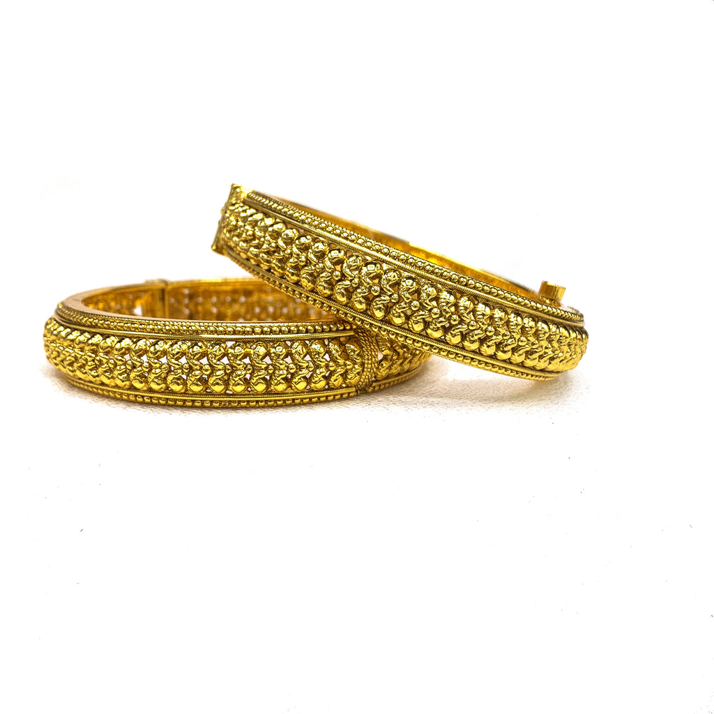 Distinctively Crafted Antique Bangle