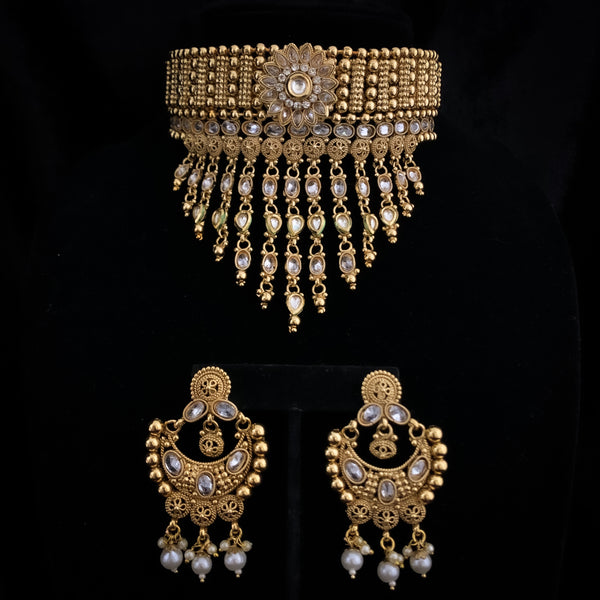 Bridal Royal Antique Gold Kundan Choker Necklace Set with Chaandbali Earring