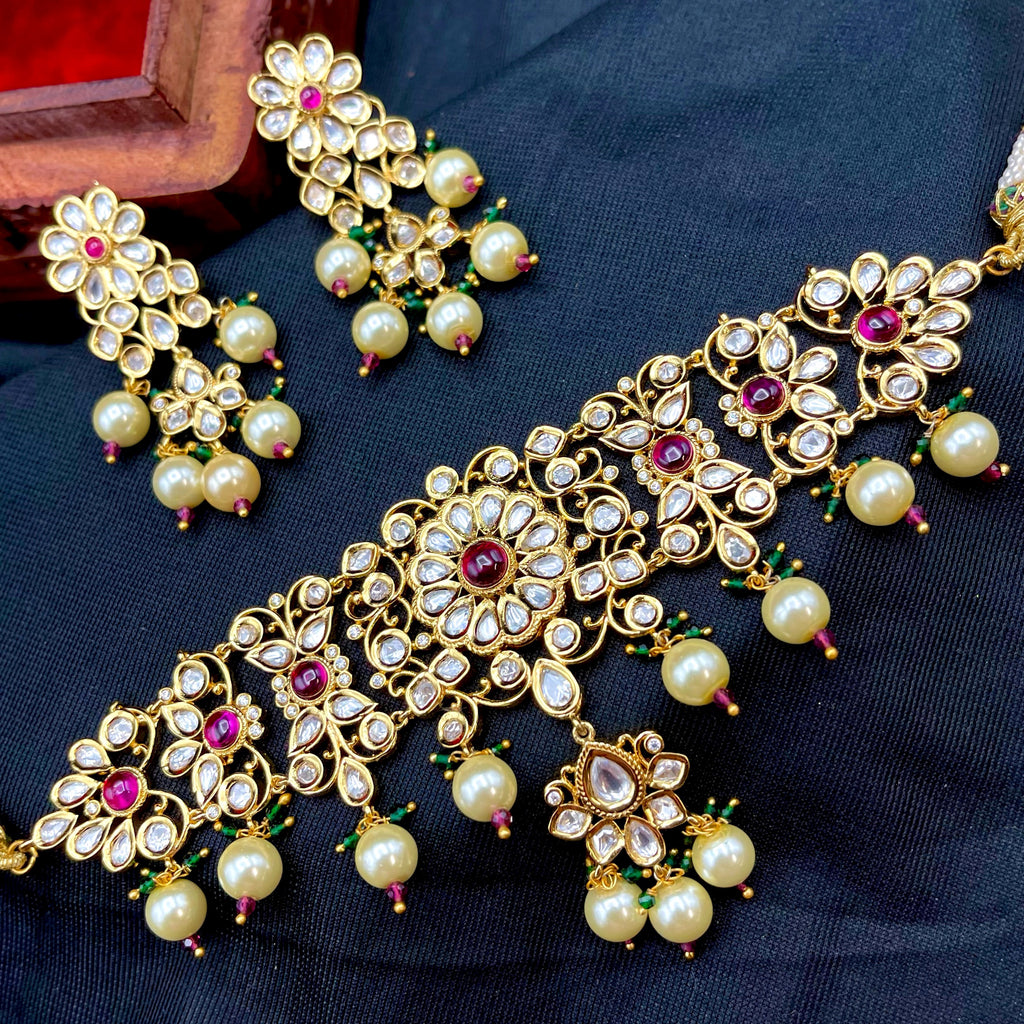 Royal Jadau Paachi Kundan Choker Necklace Set