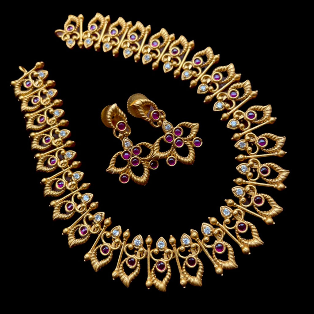 Elegant Matte Gold Mango Kemp Necklace set